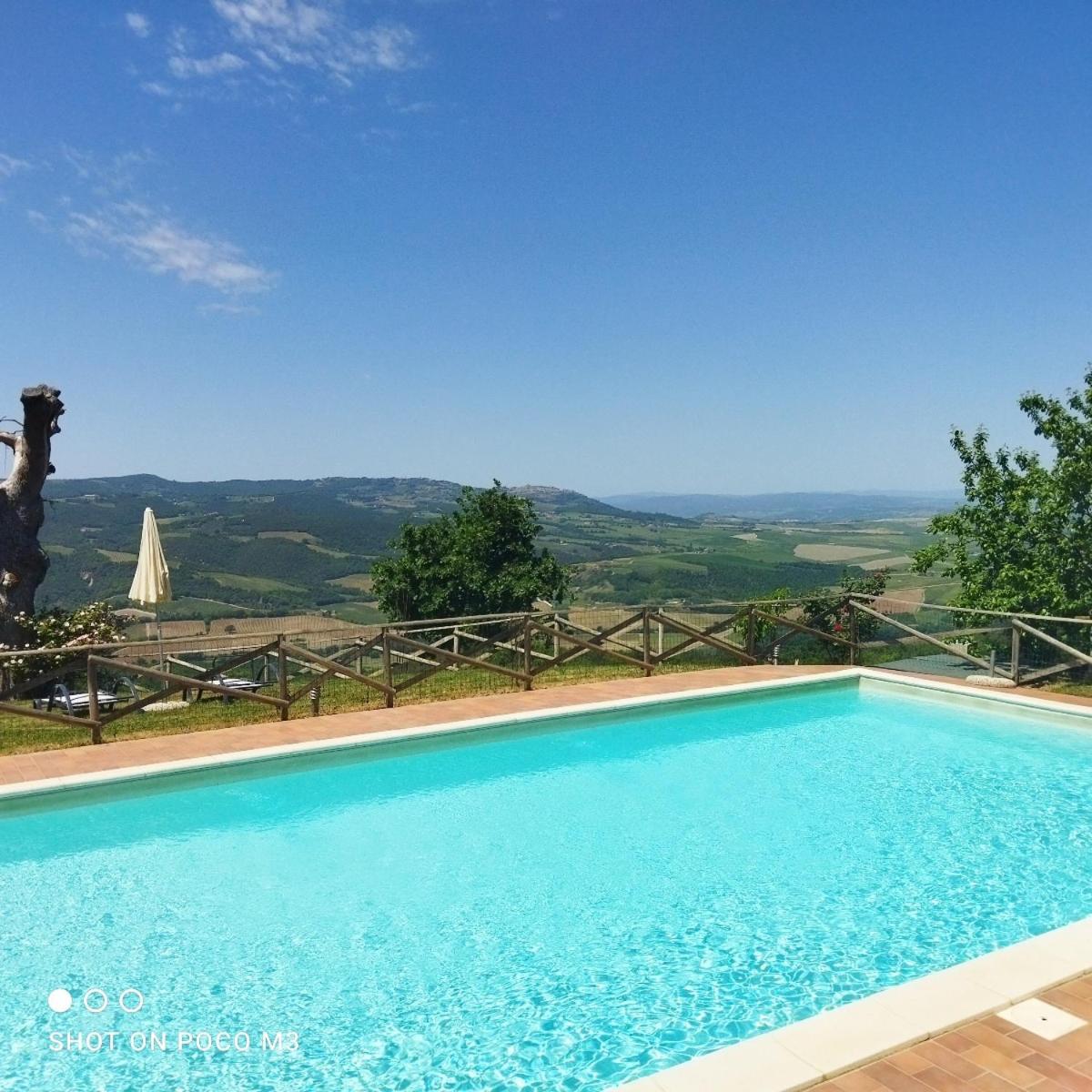 Poggio Al Vento Guest House กัสตีลีโยเน ดิ ออร์ชา ภายนอก รูปภาพ