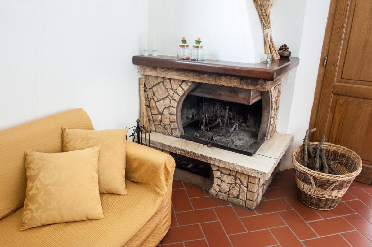 Poggio Al Vento Guest House กัสตีลีโยเน ดิ ออร์ชา ภายนอก รูปภาพ